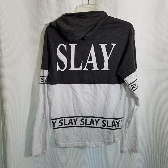 Graphic Tee shirt..on fire..Slaying it hoodie lrge - Picture 5 of 8